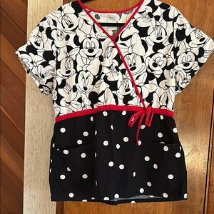 Minnie Mouse women’s XL scrub top